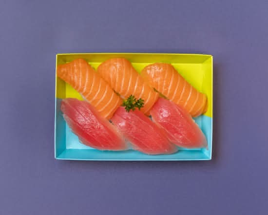 Salmon and Tuna Box (M)