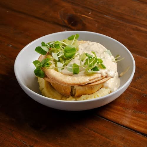 Creamy Chicken & Mushroom Pie