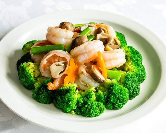 Braised King Prawn with Seasonal Vegetable