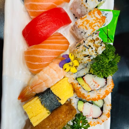 Assorted Sushi Box