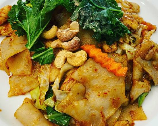 Cashew Nuts Noodles