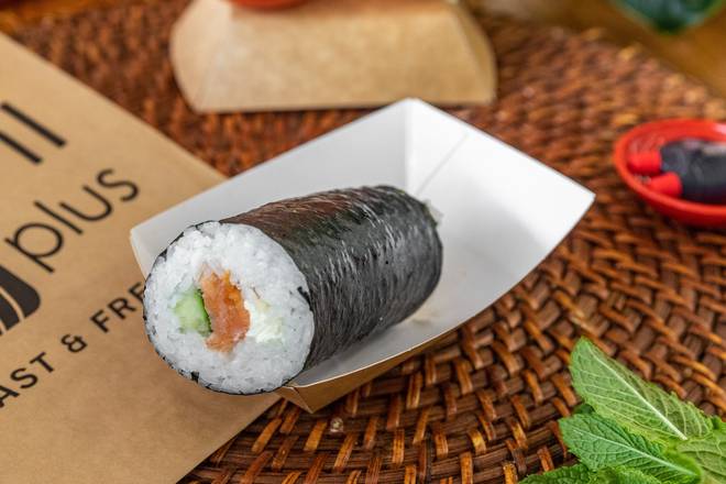 Smoked Salmon Maki Roll (A)