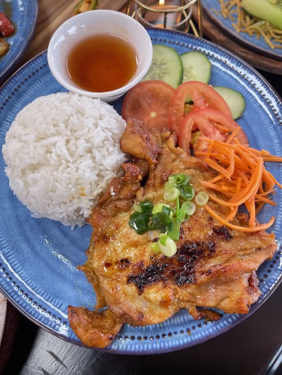 Grilled Chicken and Rice