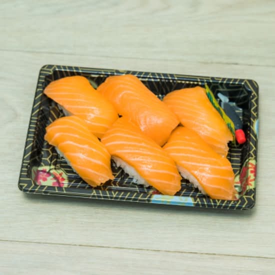 S01 Salmon Nigiri  Aburi