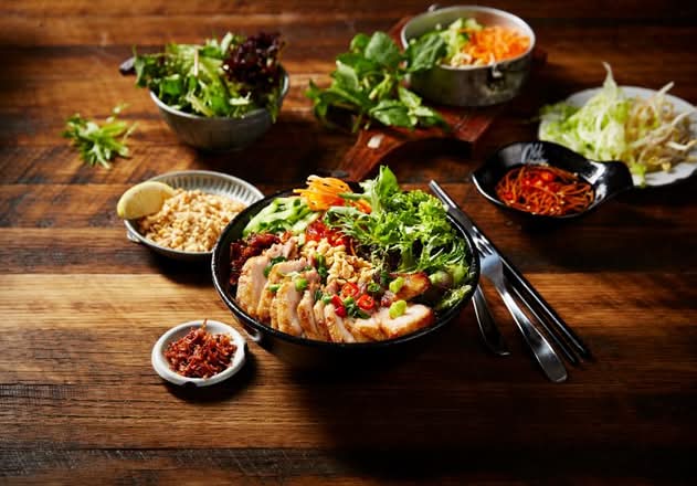 Marinated Chicken Vermicelli Rice Bowl