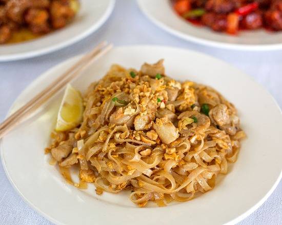 Pad Thai Chicken Noodles
