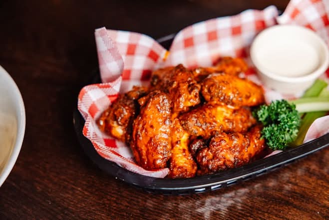 Buffalo Wings (10 Piece)