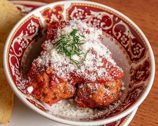 Nonnina's Meatballs in Napoli Sauce