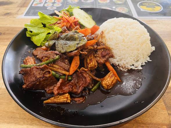 Pad Prik Khing - Stir fry with ginger and lime leaves