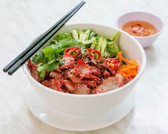Vermicelli Salad with Pork (Heo Xã)