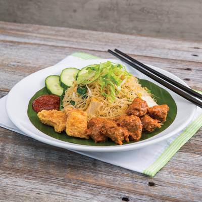 V05 Vegetarian Fried Mee Hoon w Curry Mutton & Egg