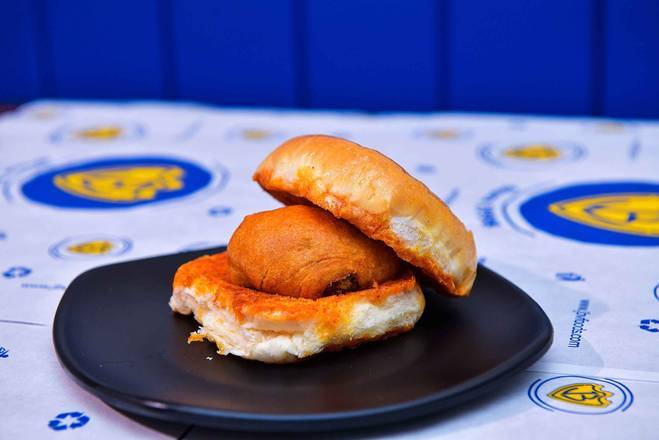 Butter Vada Pav