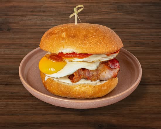 Bacon and Egg Roll