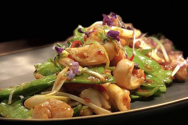 Stir Fried Scallop with Snow Peas and Black Truffle