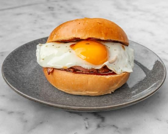 Bacon and Egg Roll