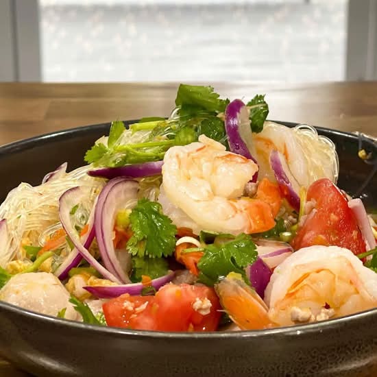 Thai Glass Noodle Salad (Yum Woon Sen)
