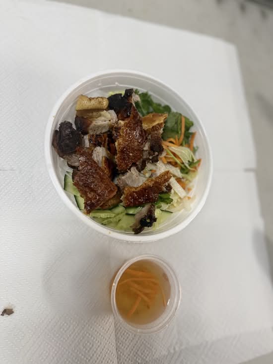 Mixed Vermicelli with roasted pork