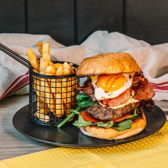 Degani Deluxe Burger