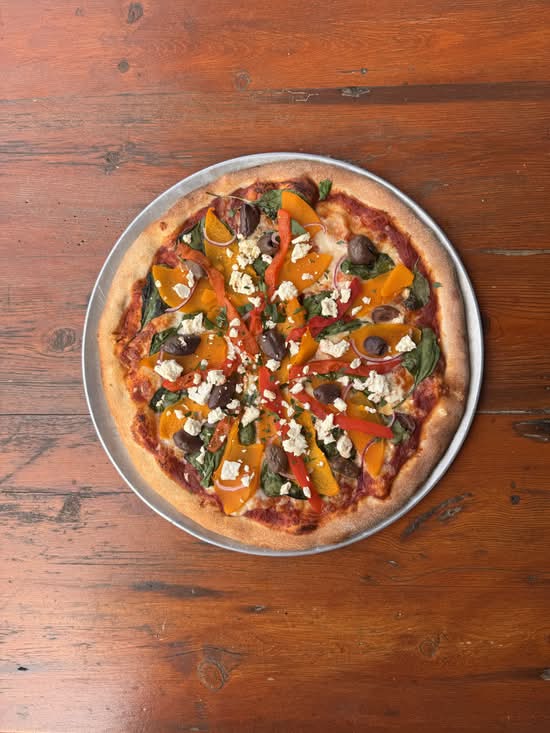 Coral Vegetarian Pizza (V)