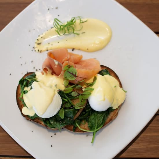 Eggs Benny