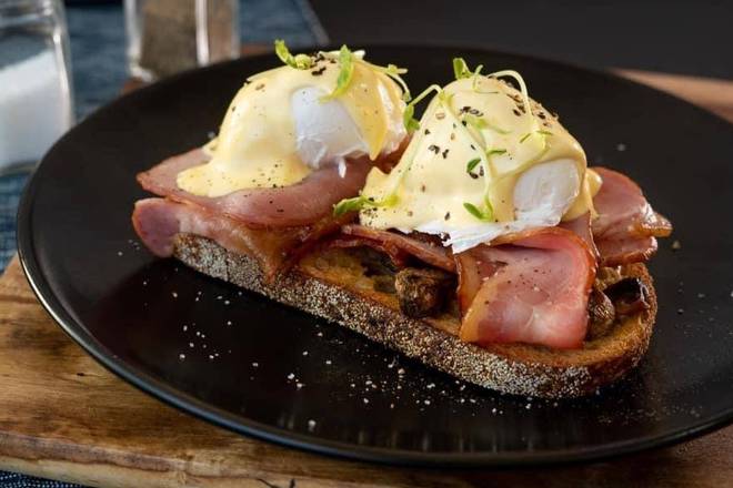 Eggs Benedict
