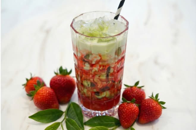 Iced Strawberry Matcha