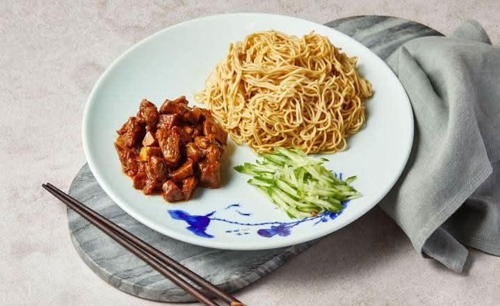 Cold Noodles with Spicy Pork