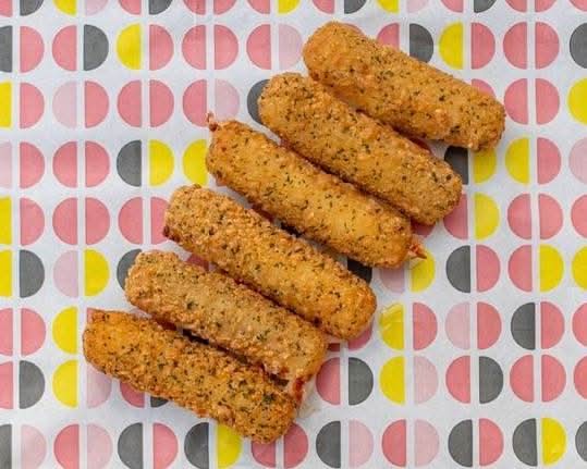 Crumbed Mozzarella Cheese Sticks