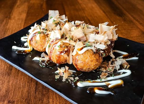 Takoyaki Octopus Balls (6pcs)