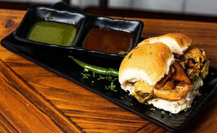 A14 Samosa Pav