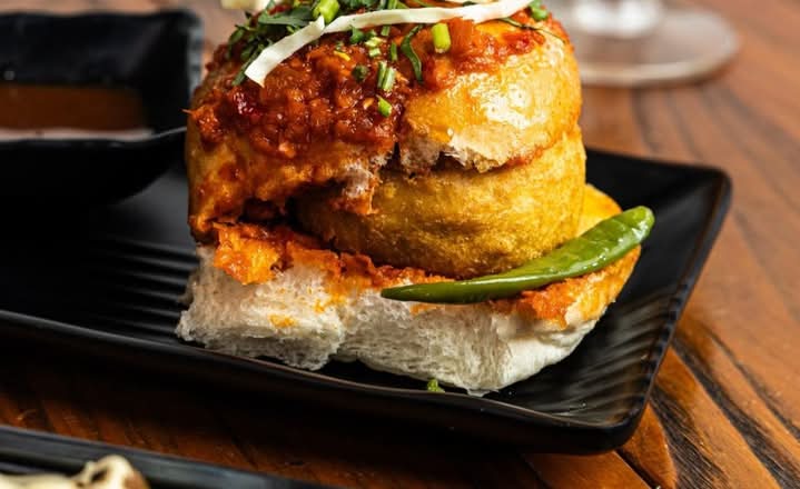 A10 Schezwan Vada Pav