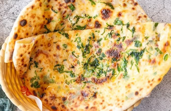 G10 Cheese Naan