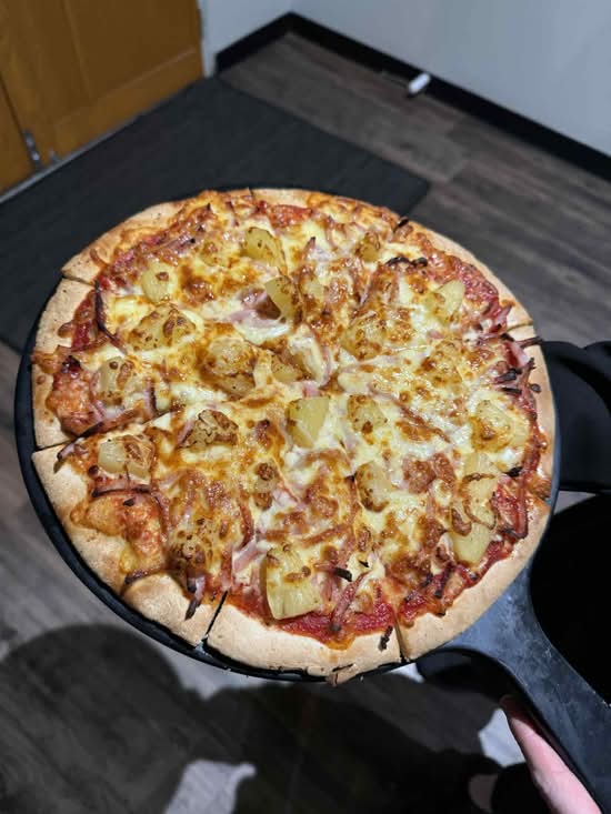 Hawaiian Pizza