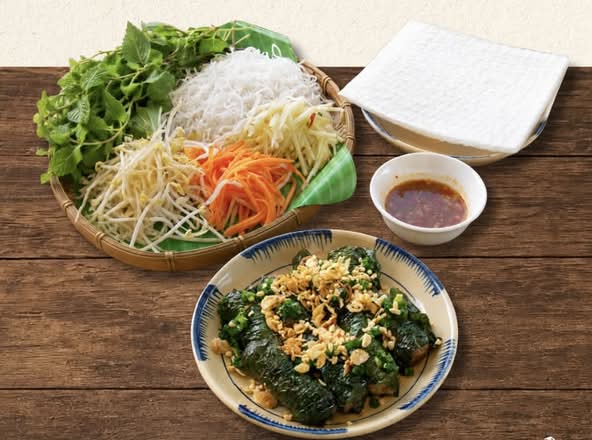 Grilled Beef in Wild Betel Leaves DIY Roll with Mam Nem ( bò lá lốt cuốn bánh tráng mắm nêm)