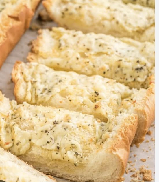 Mozzarella Garlic Bread