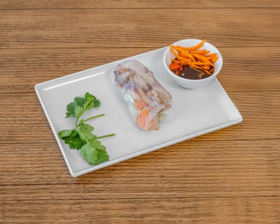 Grilled Chicken Rice Paper Rolls