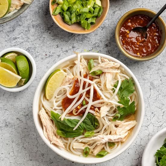 Egg Noodles Soup with Chicken