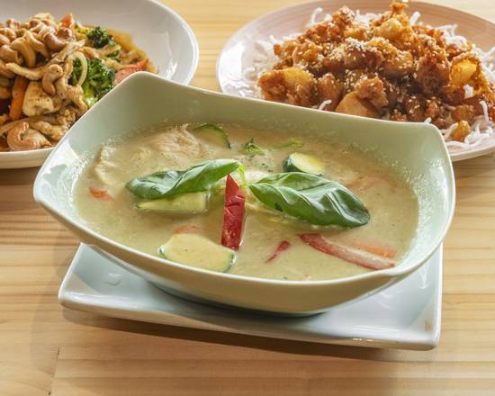 Green Curry Chicken
