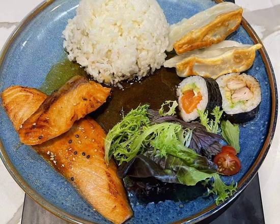 Grilled Salmon Bento