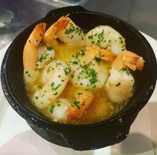 Garlic prawns (6 per serve)