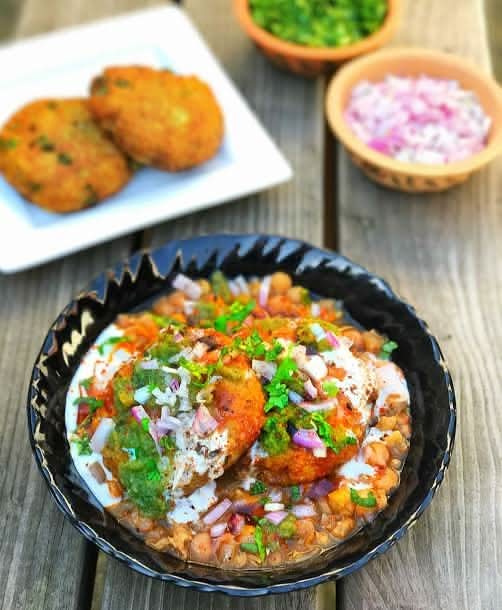 Aloo Tikki Chaat