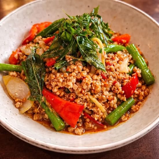 Basil Minced Chicken Stir Fried
