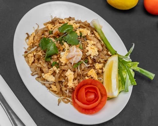 Pad Thai original with Chicken and King prawn(I)