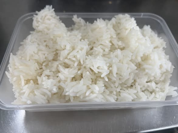 Small Cup of Steamed Rice (500ml container )