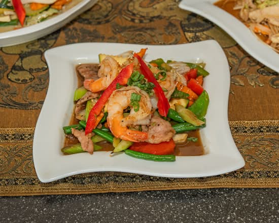 Pork, Prawns and Snow Peas (M)