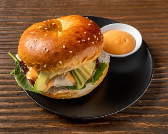 Chipotle Chicken and Avocado Bagel