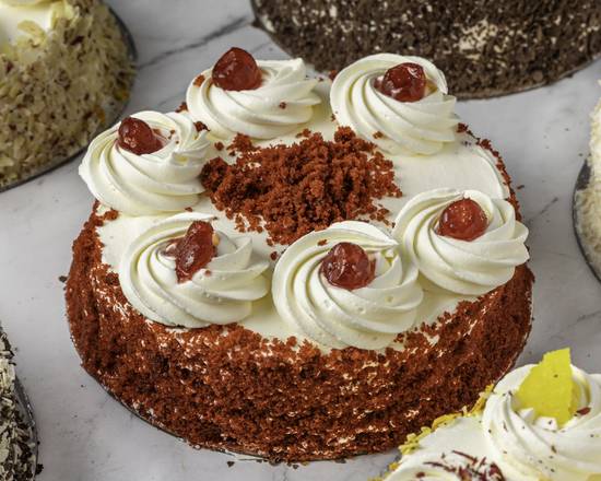 Red Velvet with Egg (Fresh Cream)