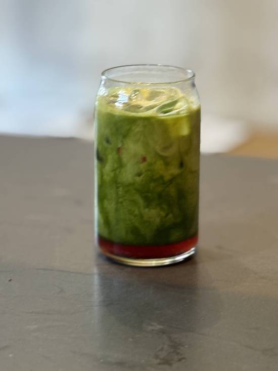 STRAWBERRY ICED MATCHA