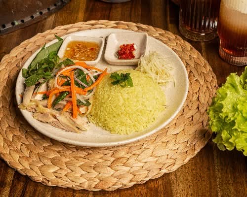 Com Ga Hoi An (Hoi An Chicken Rice)