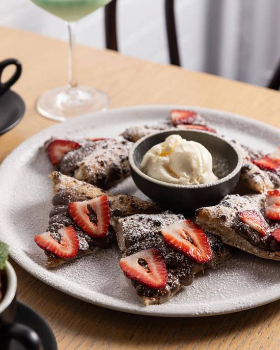 Nutella Pizza